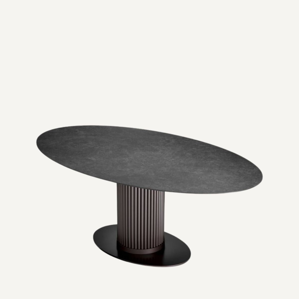 Table extérieure ovale en bronze et céramique