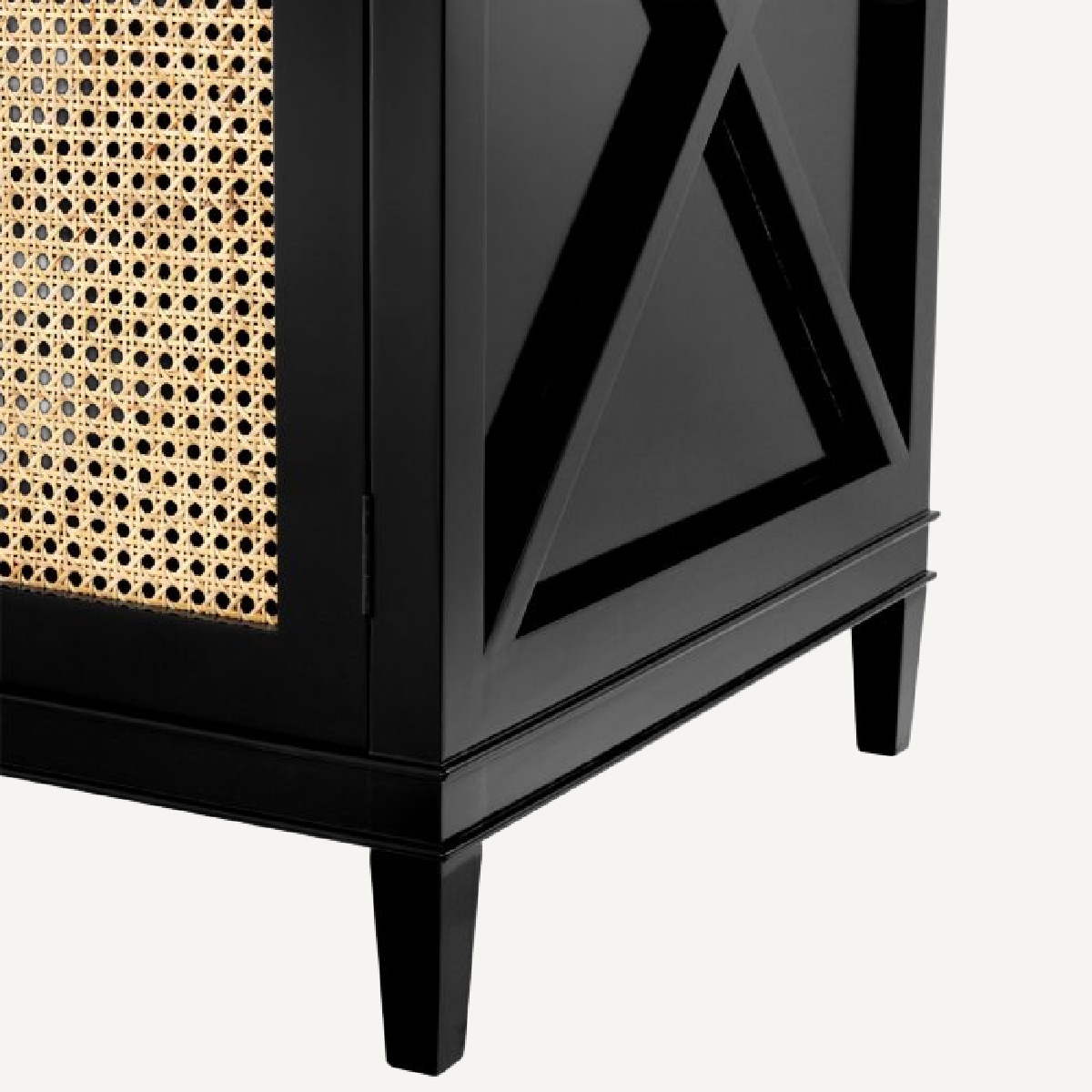 Buffet en bois noir et rotin